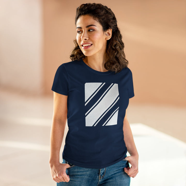 Semi-Fitted Cotton Tee with Minimalist Floral Graphic T-Shirt