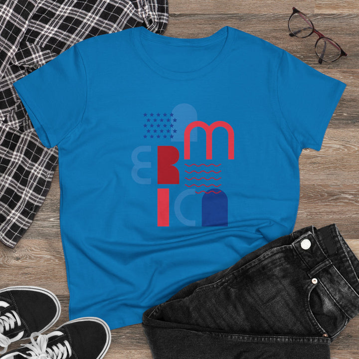 Semi-Fitted Cotton Tee with Minimalist Floral Graphic T-Shirt